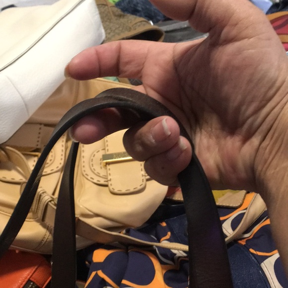 Dooney & Bourke - Picture 5 of 5